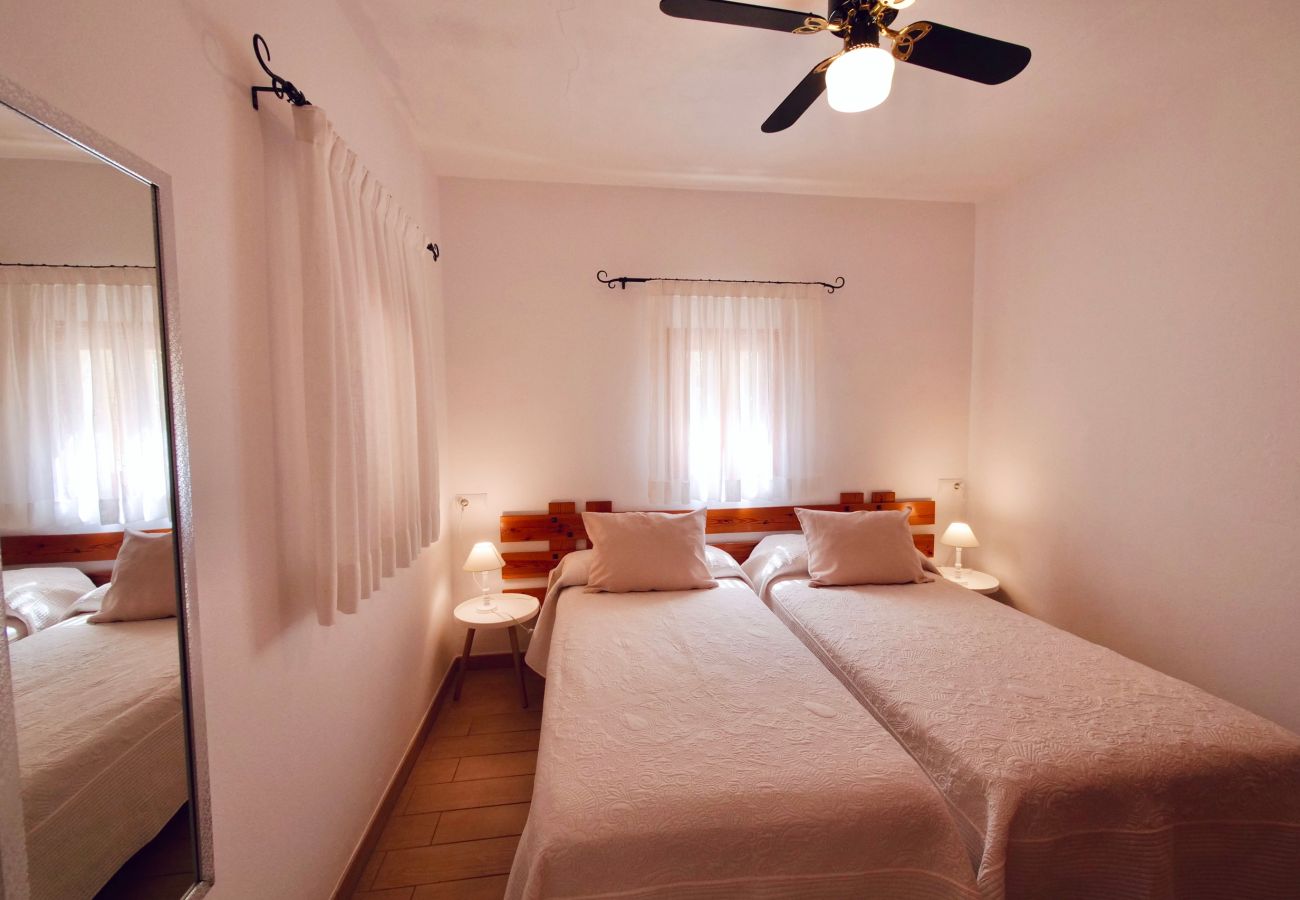 Villa in Es Calo - Campanitx Villa - 1 Bedroom